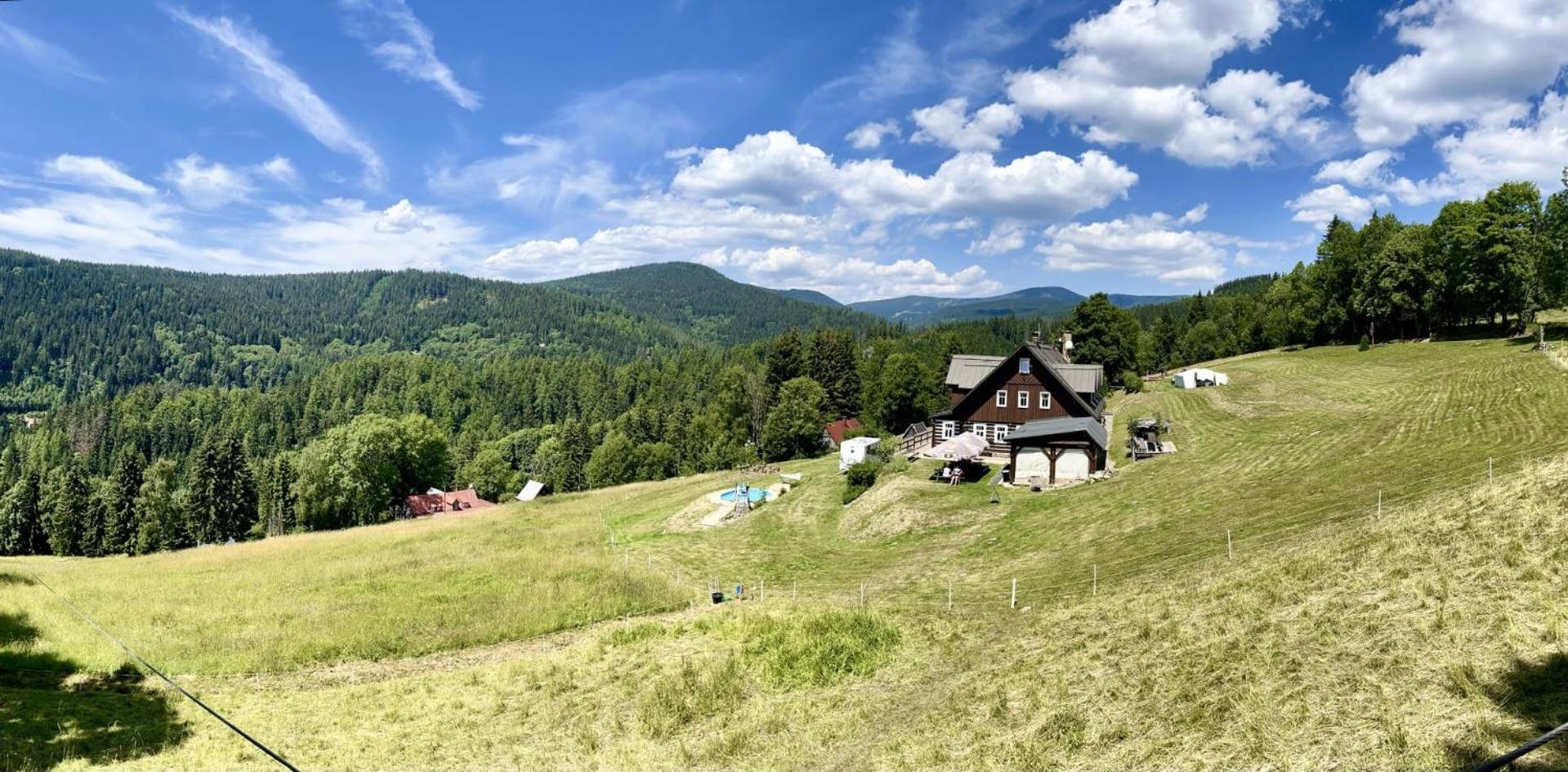 Апартаменты Chata Hubertka Krkonose Витковице Экстерьер фото